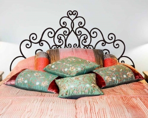 the Cost of Wall Stickers and how to Use it  the Cost of Wall Stickers and how to Use it